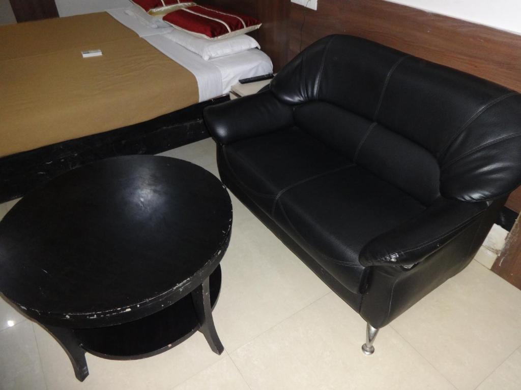 Hotel Miland Palace 布巴内什瓦尔 外观 照片